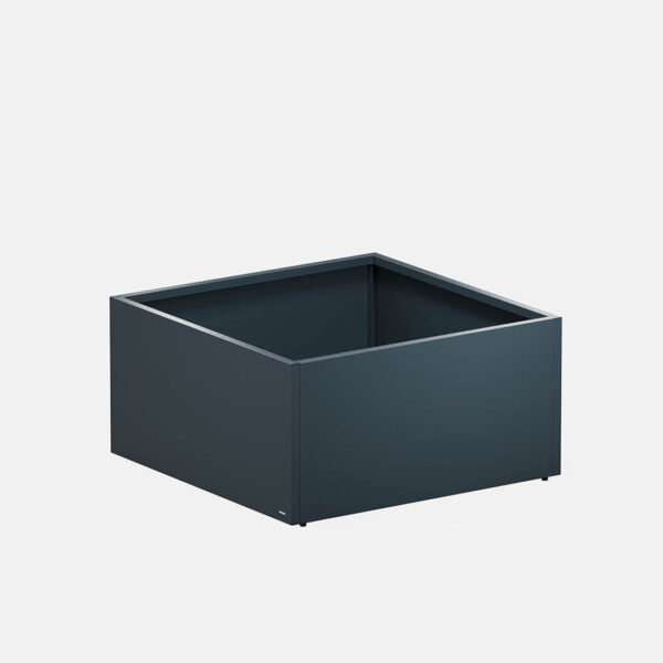 METAL PLANTER LOW CUBE - Image 1